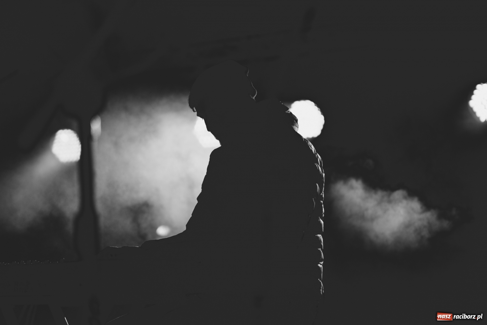 Zdjęcie w galerii na portalu naszraciborz.pl: Magiczna niedziela w Krzanowicach. Na rynku rozbłysła choinka [FOTO i WIDEO] wiadomości z regionu