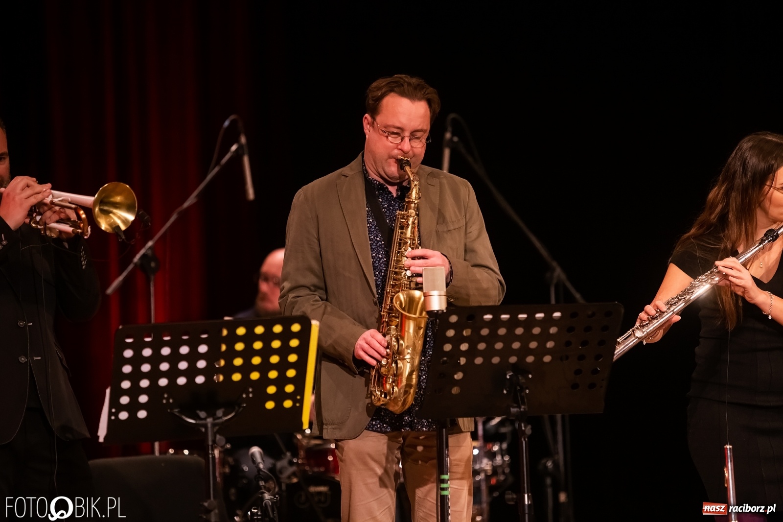 Zdjęcie w galerii na portalu naszraciborz.pl: Prezydent nagrodził animatorów kultury, Lidia Pospieszalska zaśpiewała dla hospicjum wiadomości z regionu