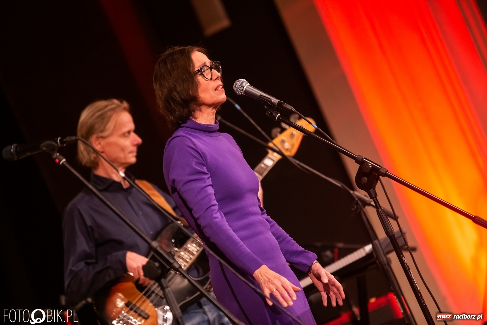 Zdjęcie w galerii na portalu naszraciborz.pl: Prezydent nagrodził animatorów kultury, Lidia Pospieszalska zaśpiewała dla hospicjum wiadomości z regionu