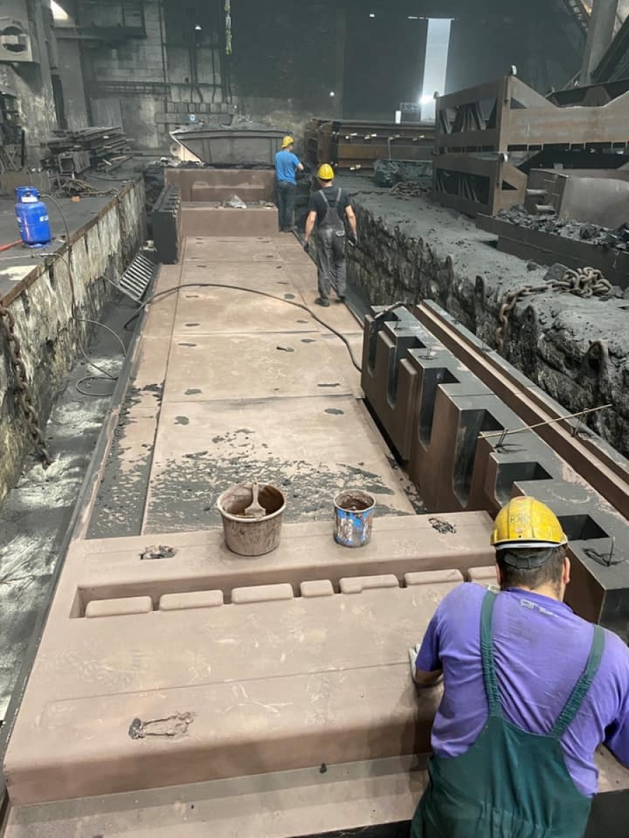 Zdjęcie w galerii na portalu naszraciborz.pl: W Kuźni Raciborskiej powstał potężny odlew. Jego wymiary robią wrażenie wiadomości z regionu