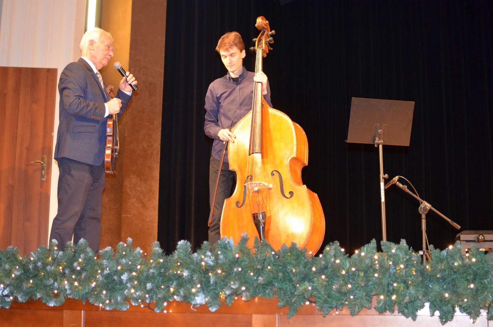 Zdjęcie w galerii na portalu naszraciborz.pl: Ostatni w tym roku koncert umuzykalniający wiadomości z regionu