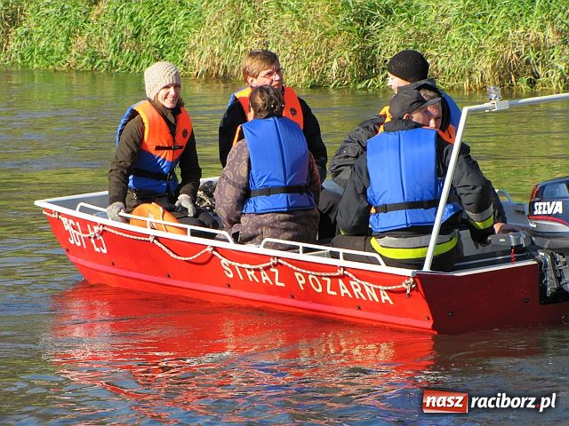 Zdjęcie w galerii na portalu naszraciborz.pl: Szwedzi pływali po Odrze wiadomości z regionu