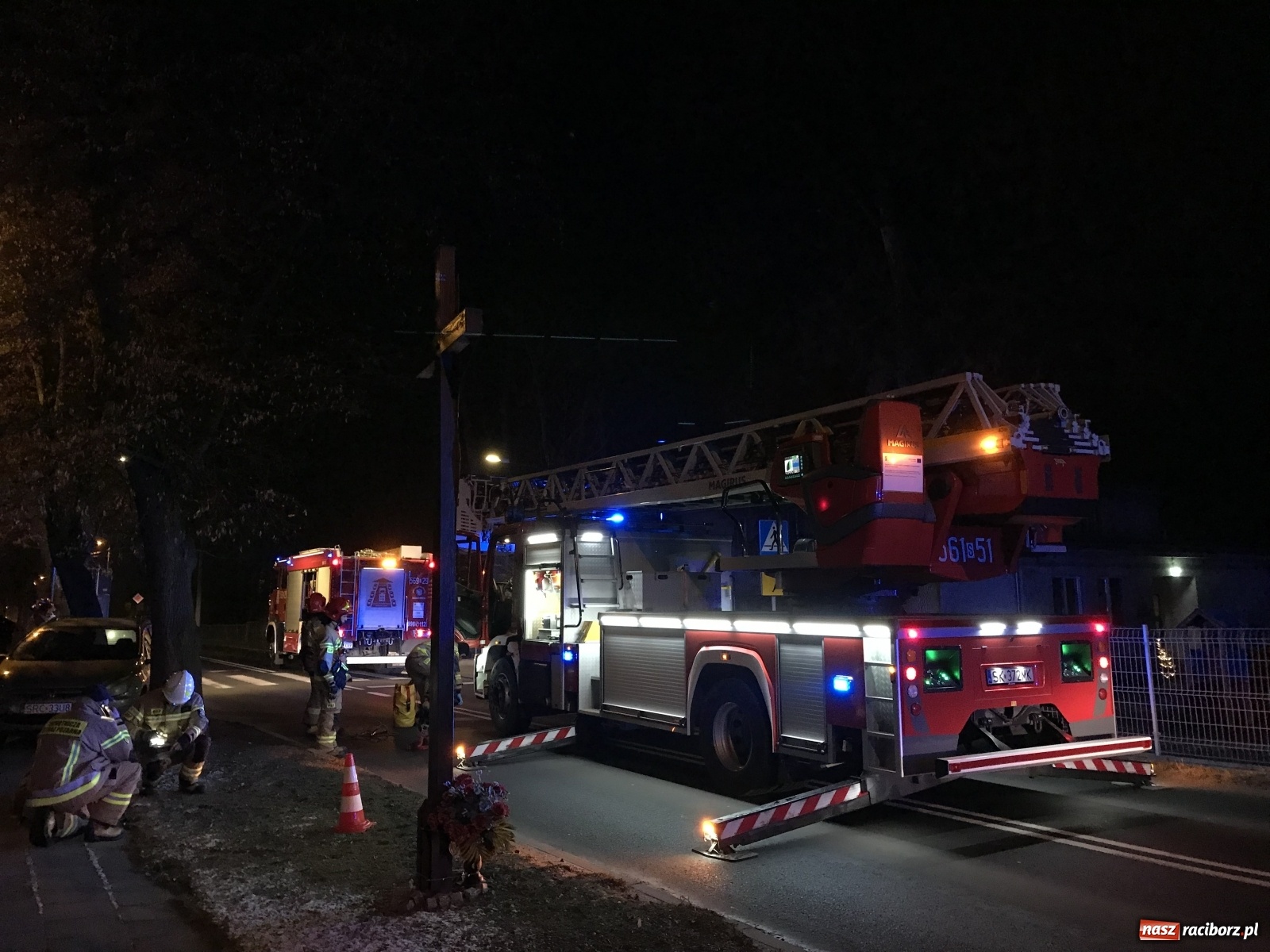 Zdjęcie w galerii na portalu naszraciborz.pl: Dron na drzewie i pechowy upadek strażaka z OSP Brzezie [FOTO i WIDEO] wiadomości z regionu