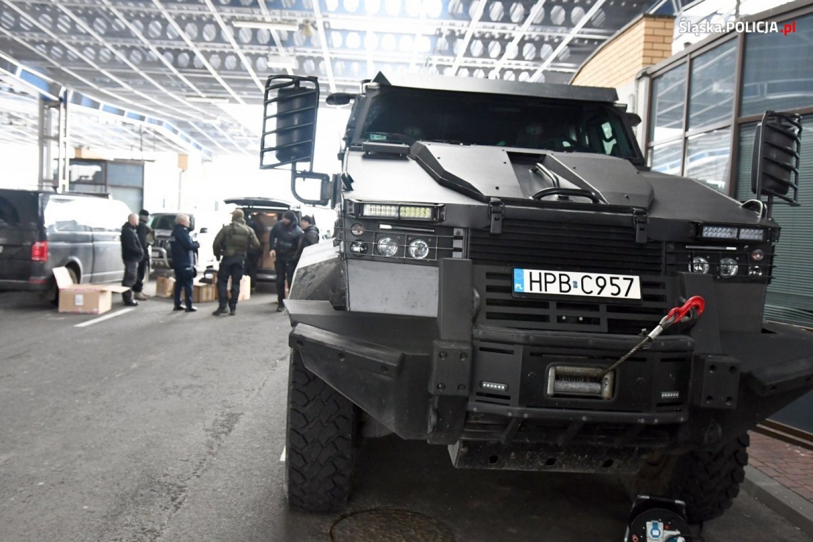 Zdjęcie w galerii na portalu naszraciborz.pl: Dowództwo komendy wojewódzkiej wysłało paczki dla śląskich policjantów na granicy z Białorusią wiadomości z regionu