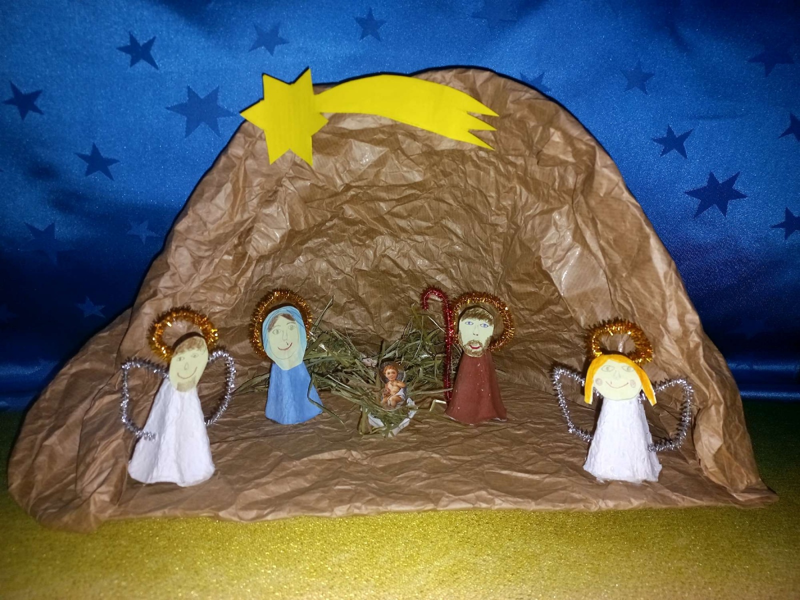 Zdjęcie w galerii na portalu naszraciborz.pl: Rodzinna Szopka Bożonarodzeniowa - konkurs w SP 15 wiadomości z regionu