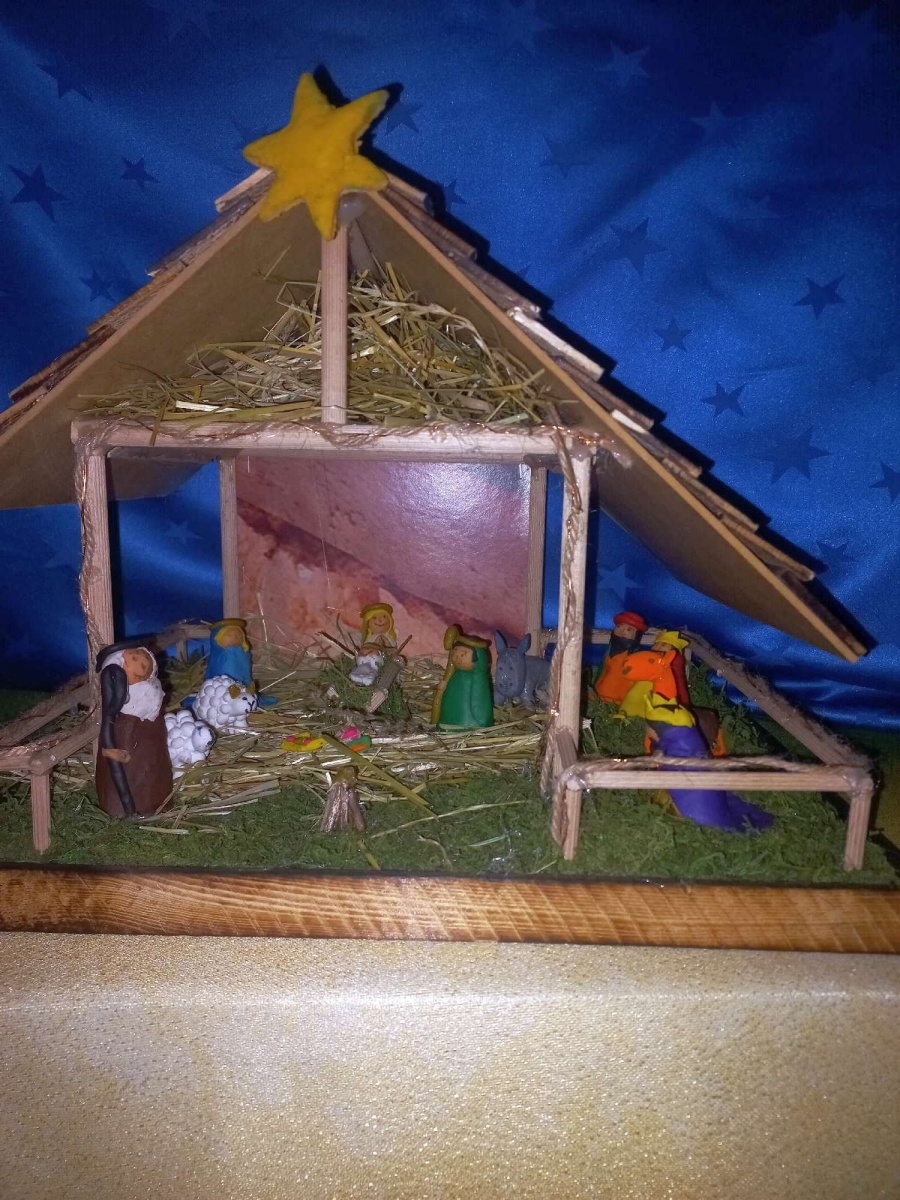 Zdjęcie w galerii na portalu naszraciborz.pl: Rodzinna Szopka Bożonarodzeniowa - konkurs w SP 15 wiadomości z regionu