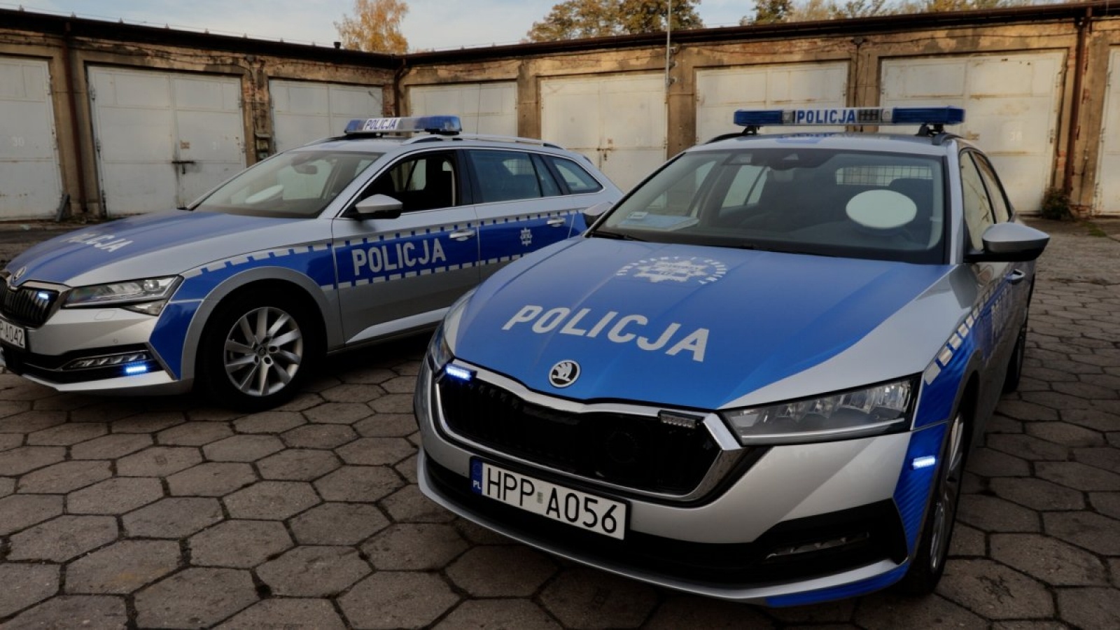 Zdjęcie w galerii na portalu naszraciborz.pl: Śląska policja pokazała nowe radiowozy, w tym te nieoznakowane wiadomości z regionu