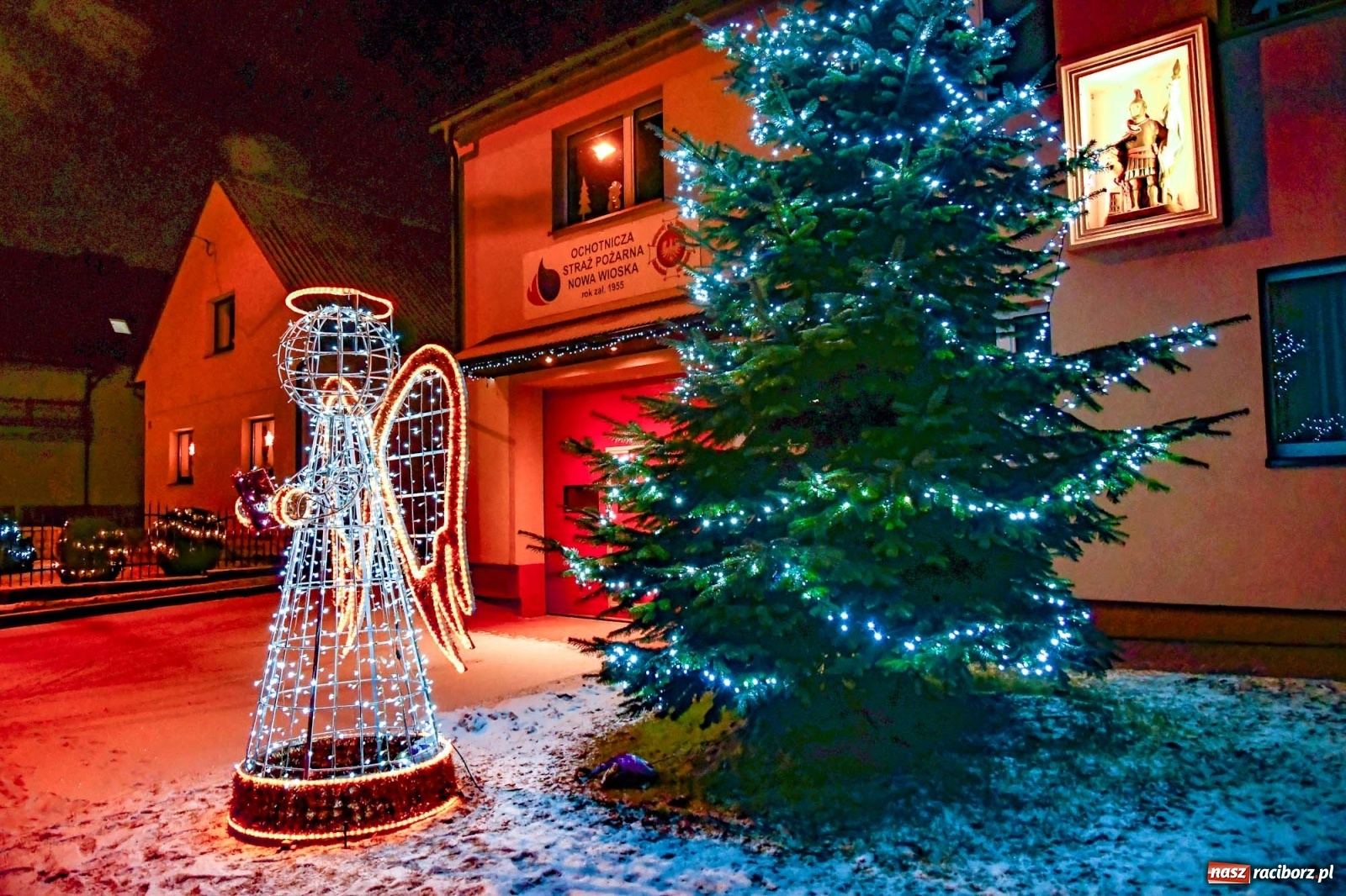 Zdjęcie w galerii na portalu naszraciborz.pl: Twórcy bajkowego świata z Nowej Wioski uhonorowani [FOTO, WIDEO] wiadomości z regionu