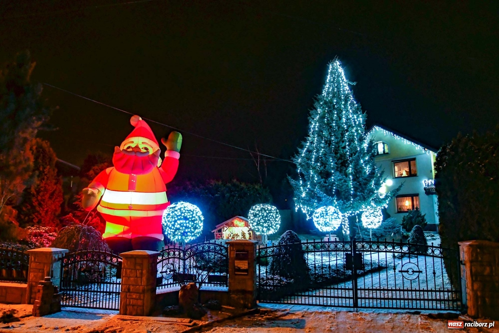 Zdjęcie w galerii na portalu naszraciborz.pl: Twórcy bajkowego świata z Nowej Wioski uhonorowani [FOTO, WIDEO] wiadomości z regionu
