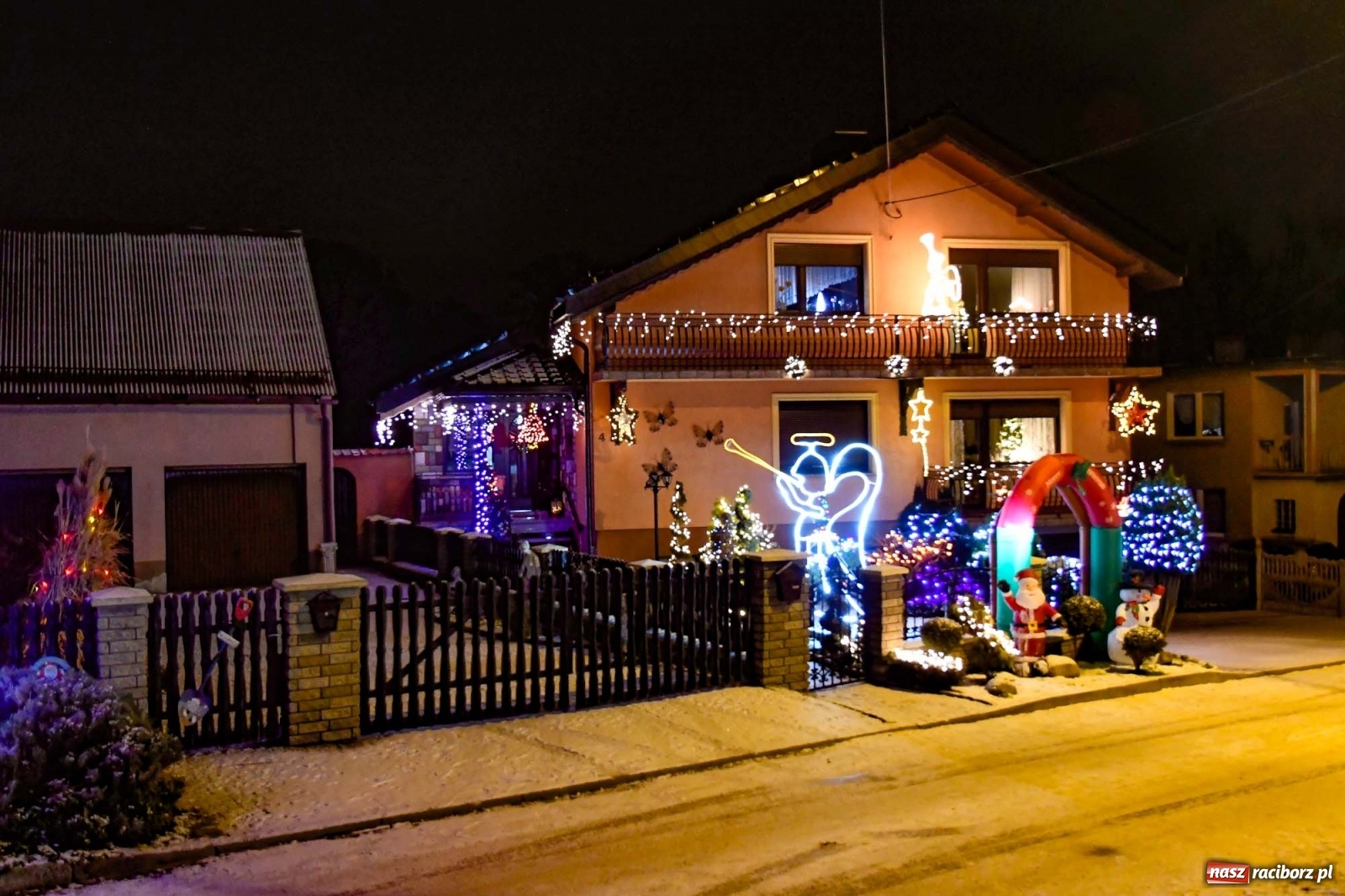 Zdjęcie w galerii na portalu naszraciborz.pl: Twórcy bajkowego świata z Nowej Wioski uhonorowani [FOTO, WIDEO] wiadomości z regionu