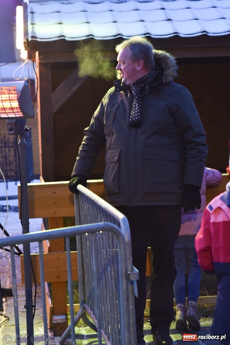 Zdjęcie w galerii na portalu naszraciborz.pl: Świąteczne kolędowanie na raciborskim Rynku [FOTO i WIDEO] wiadomości z regionu
