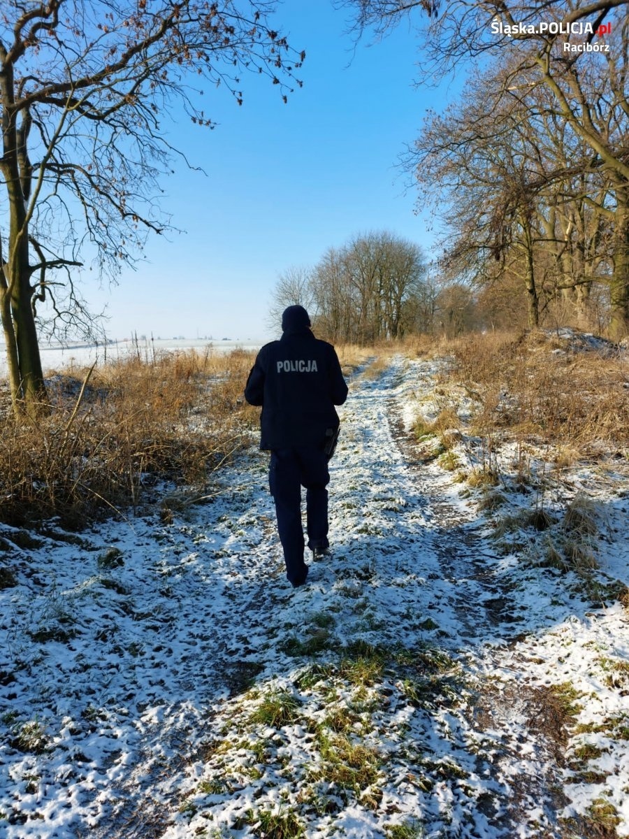 Zdjęcie w galerii na portalu naszraciborz.pl: Raciborscy dzielnicowi wyruszyli na kontrole pustostanów wiadomości z regionu