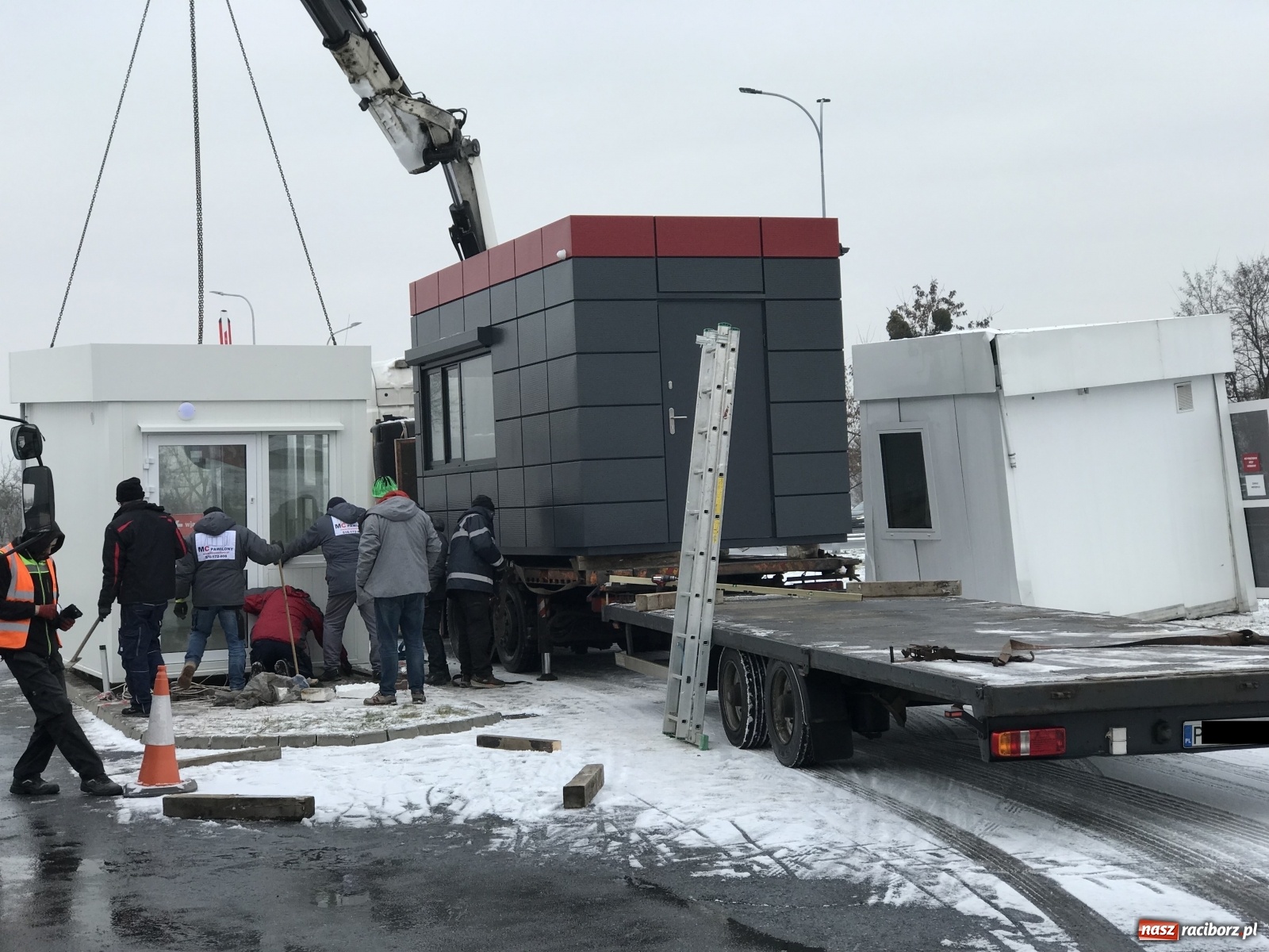 Zdjęcie w galerii na portalu naszraciborz.pl: Auchan Racibórz - operacja punkt kasowy [FOTO] wiadomości z regionu