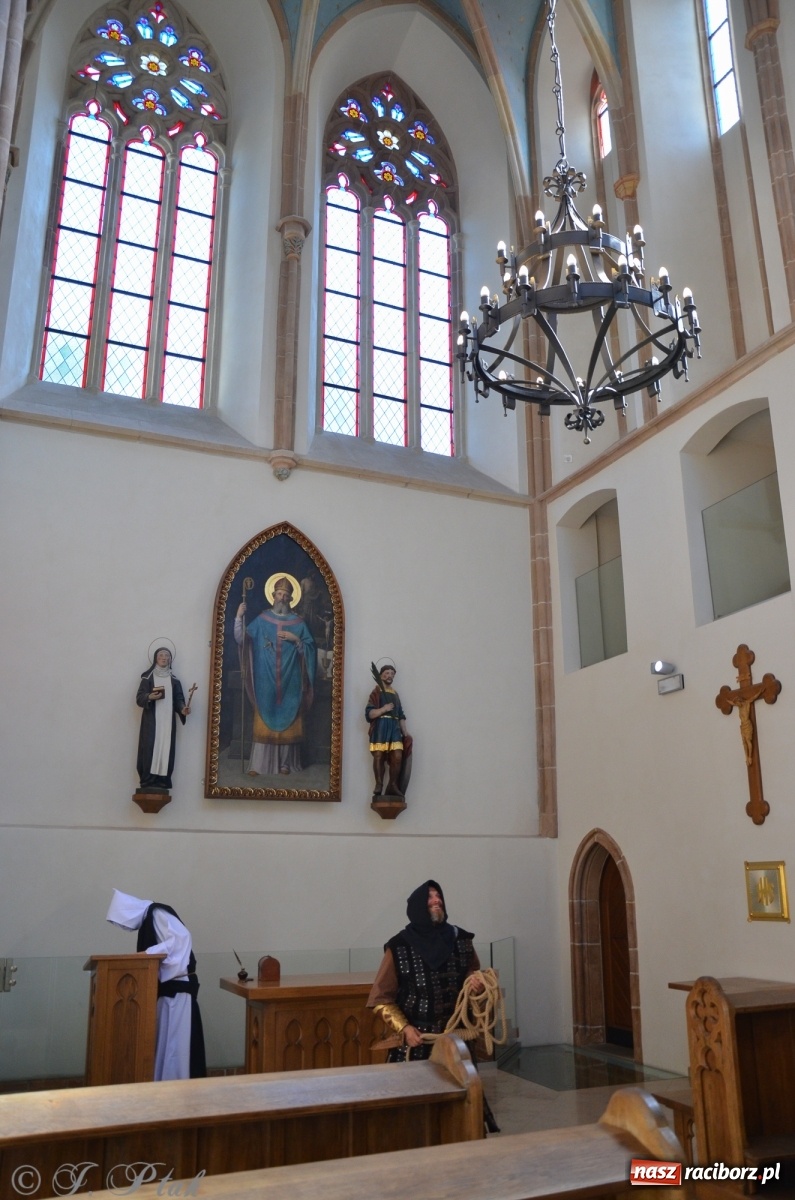 Zdjęcie w galerii na portalu naszraciborz.pl: Wspomnienie liturgiczne św. Tomasza Becketa, patrona raciborskiej kaplicy zamkowej wiadomości z regionu