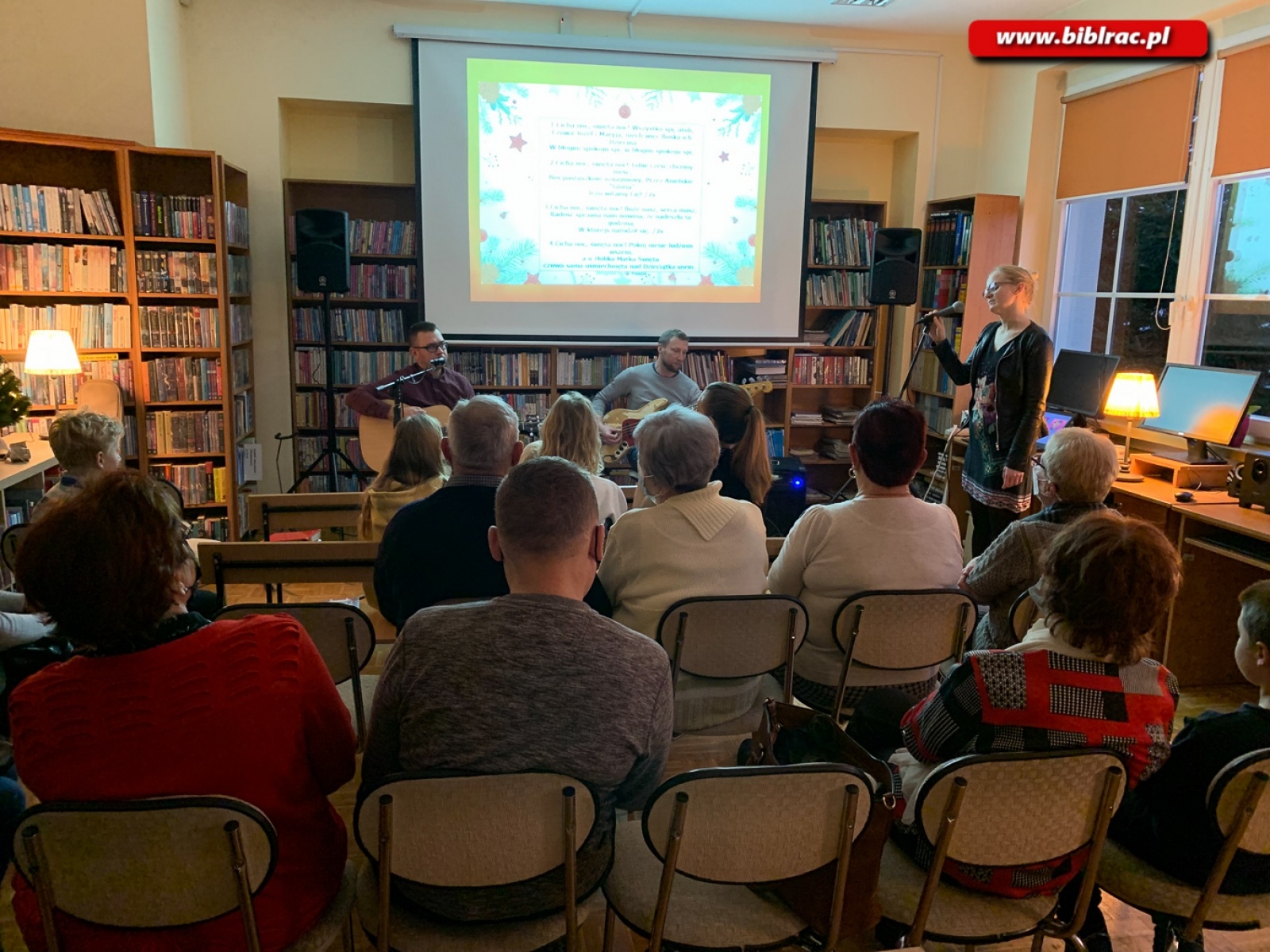 Zdjęcie w galerii na portalu naszraciborz.pl: Magiczne spotkanie z kolędami w bibliotece na Ocicach wiadomości z regionu