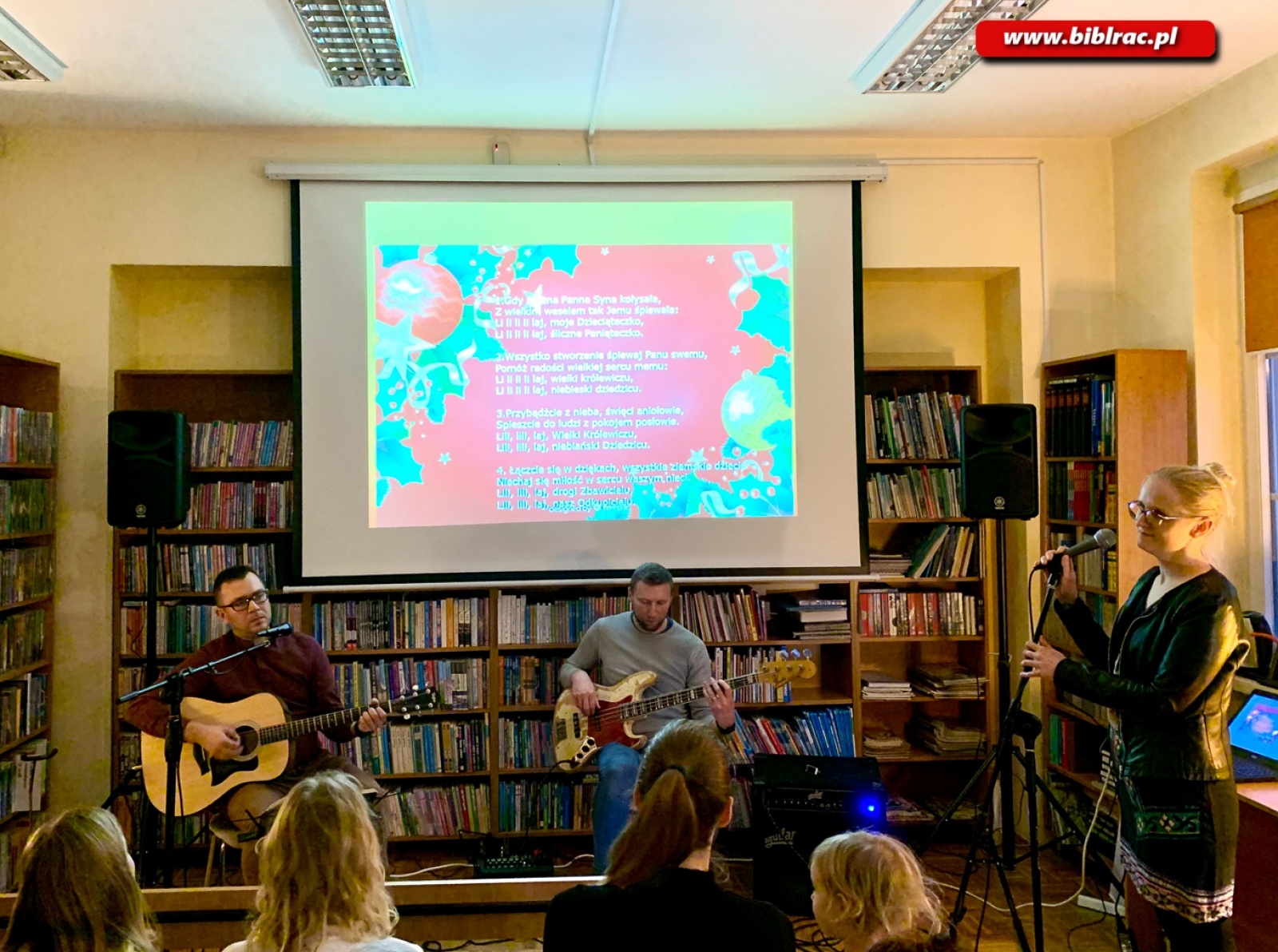 Zdjęcie w galerii na portalu naszraciborz.pl: Magiczne spotkanie z kolędami w bibliotece na Ocicach wiadomości z regionu