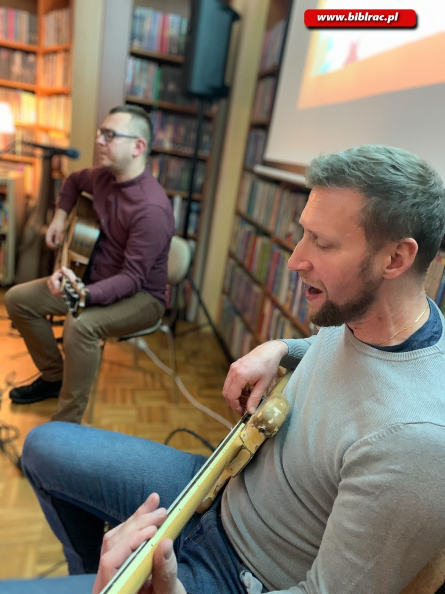 Zdjęcie w galerii na portalu naszraciborz.pl: Magiczne spotkanie z kolędami w bibliotece na Ocicach wiadomości z regionu