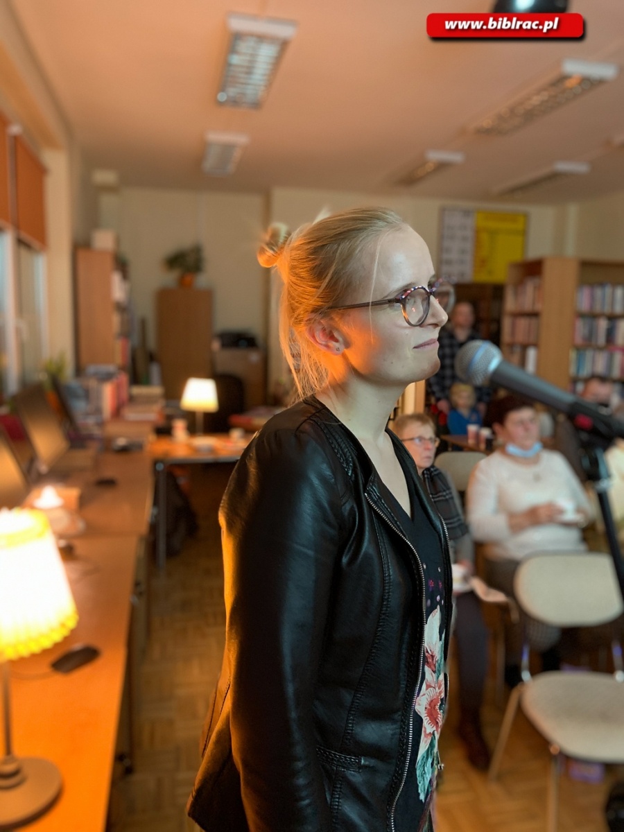 Zdjęcie w galerii na portalu naszraciborz.pl: Magiczne spotkanie z kolędami w bibliotece na Ocicach wiadomości z regionu