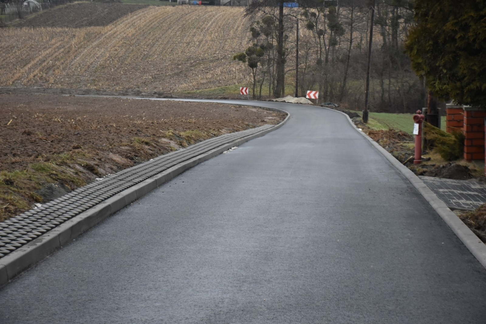 Zdjęcie w galerii na portalu naszraciborz.pl: Drogowy finisz w gminie Krzyżanowice wiadomości z regionu