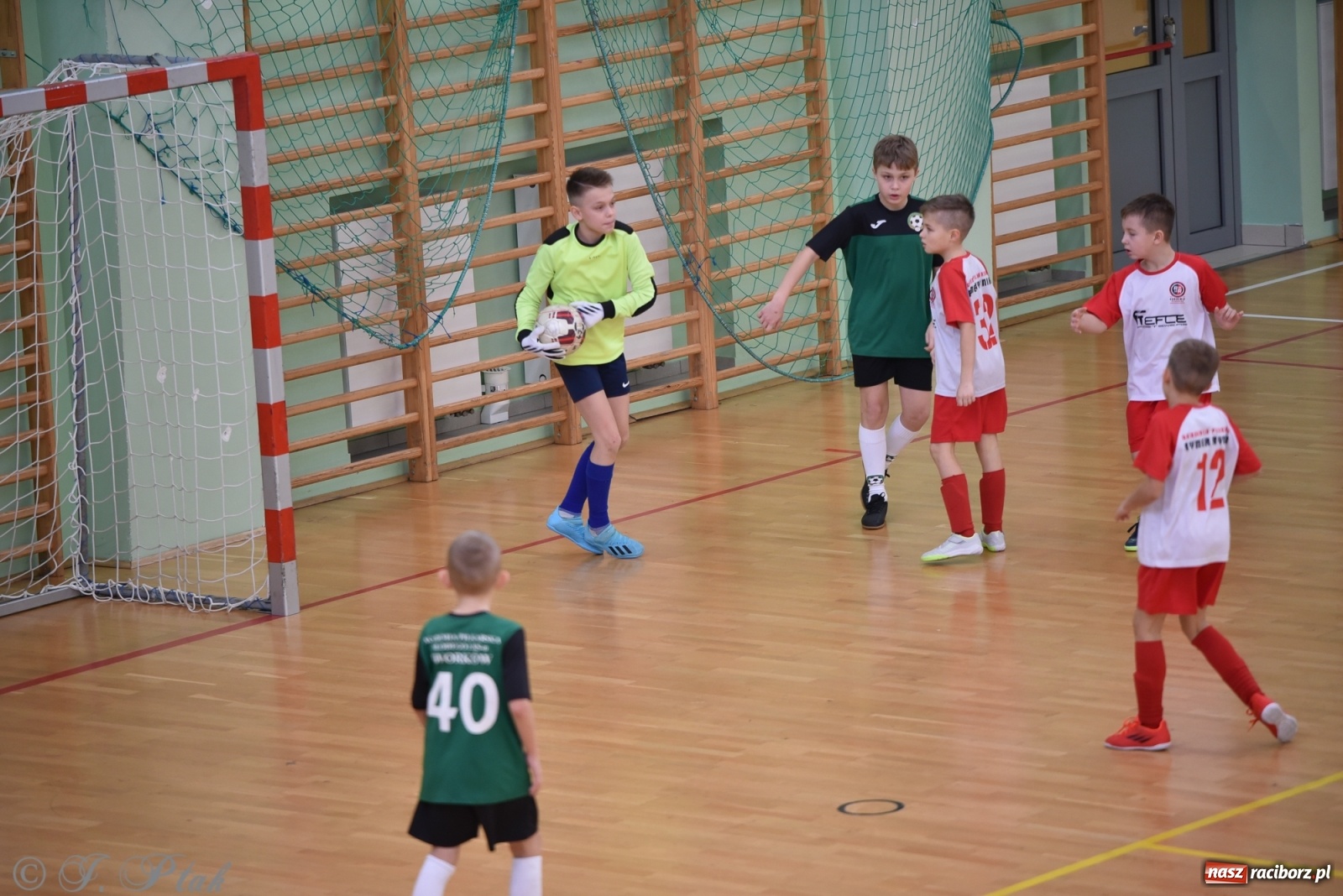 Zdjęcie w galerii na portalu naszraciborz.pl: Młodzi piłkarze z regionu powitali rok na sportowo [FOTO i WIDEO] wiadomości z regionu