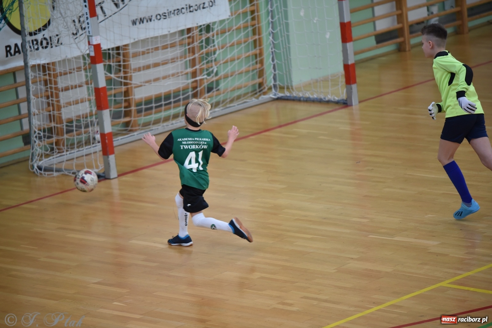 Zdjęcie w galerii na portalu naszraciborz.pl: Młodzi piłkarze z regionu powitali rok na sportowo [FOTO i WIDEO] wiadomości z regionu