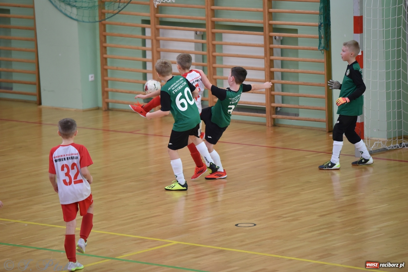 Zdjęcie w galerii na portalu naszraciborz.pl: Młodzi piłkarze z regionu powitali rok na sportowo [FOTO i WIDEO] wiadomości z regionu