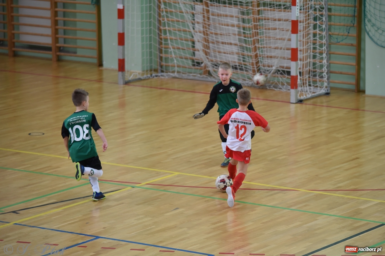 Zdjęcie w galerii na portalu naszraciborz.pl: Młodzi piłkarze z regionu powitali rok na sportowo [FOTO i WIDEO] wiadomości z regionu