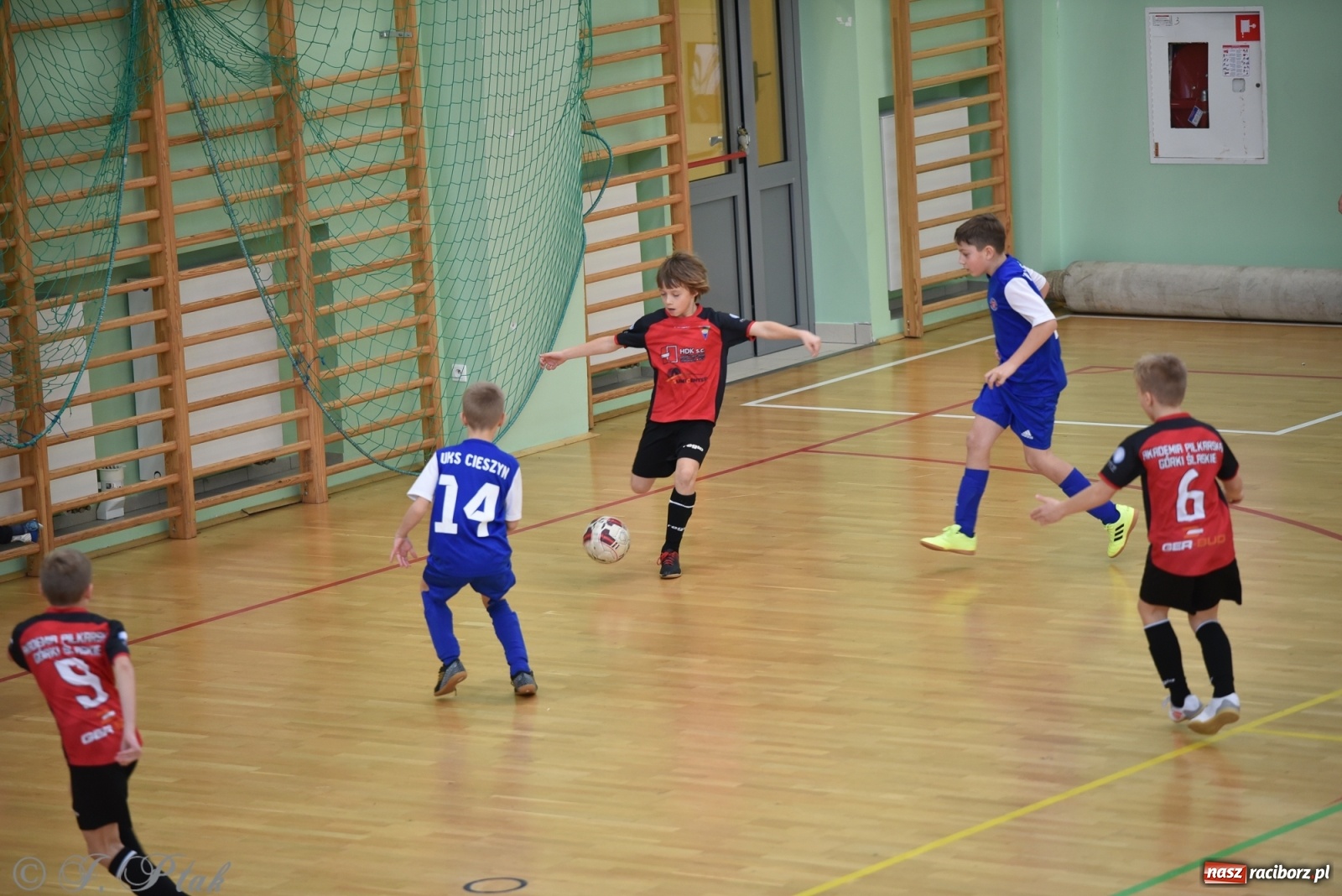 Zdjęcie w galerii na portalu naszraciborz.pl: Młodzi piłkarze z regionu powitali rok na sportowo [FOTO i WIDEO] wiadomości z regionu