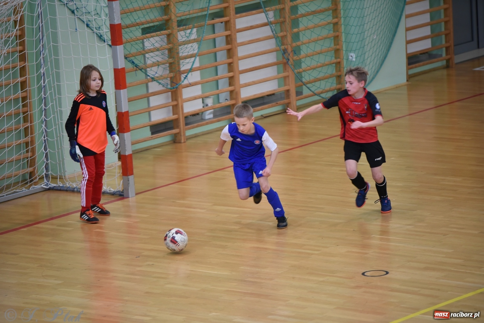 Zdjęcie w galerii na portalu naszraciborz.pl: Młodzi piłkarze z regionu powitali rok na sportowo [FOTO i WIDEO] wiadomości z regionu