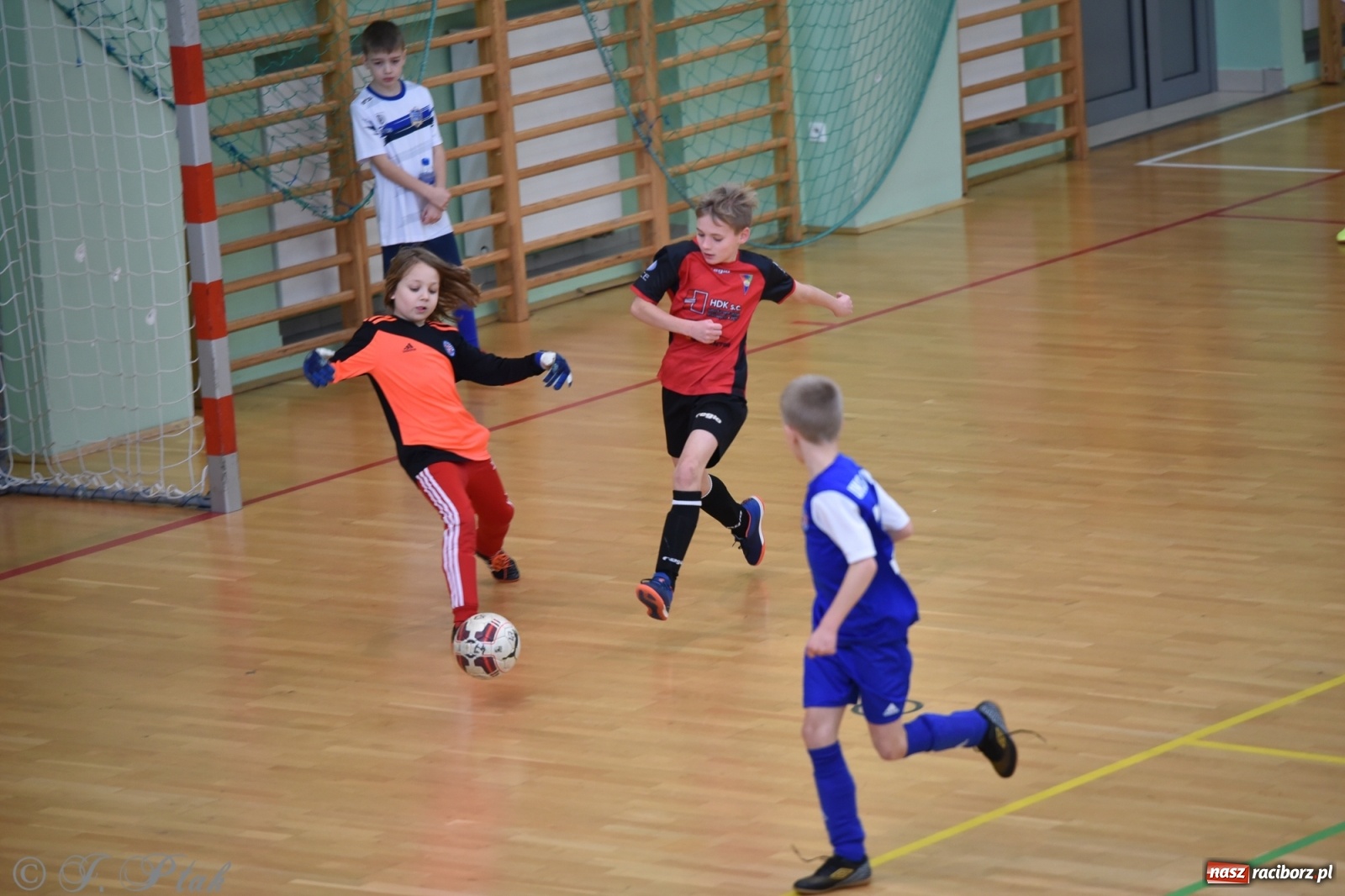 Zdjęcie w galerii na portalu naszraciborz.pl: Młodzi piłkarze z regionu powitali rok na sportowo [FOTO i WIDEO] wiadomości z regionu