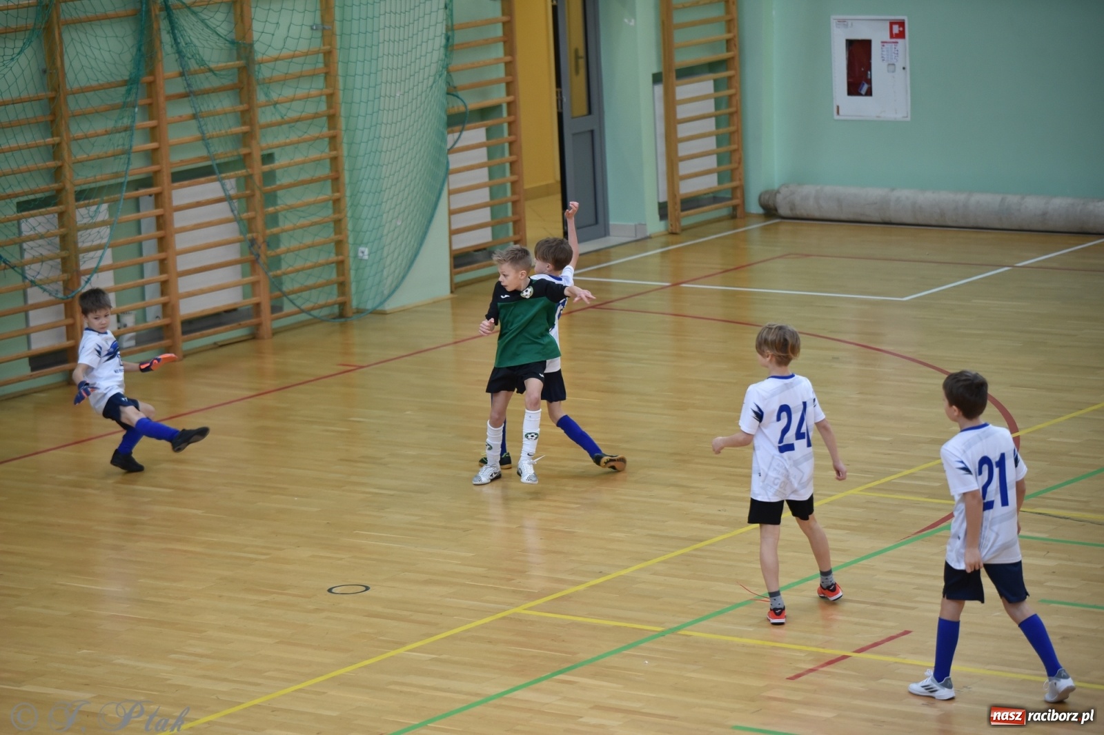 Zdjęcie w galerii na portalu naszraciborz.pl: Młodzi piłkarze z regionu powitali rok na sportowo [FOTO i WIDEO] wiadomości z regionu