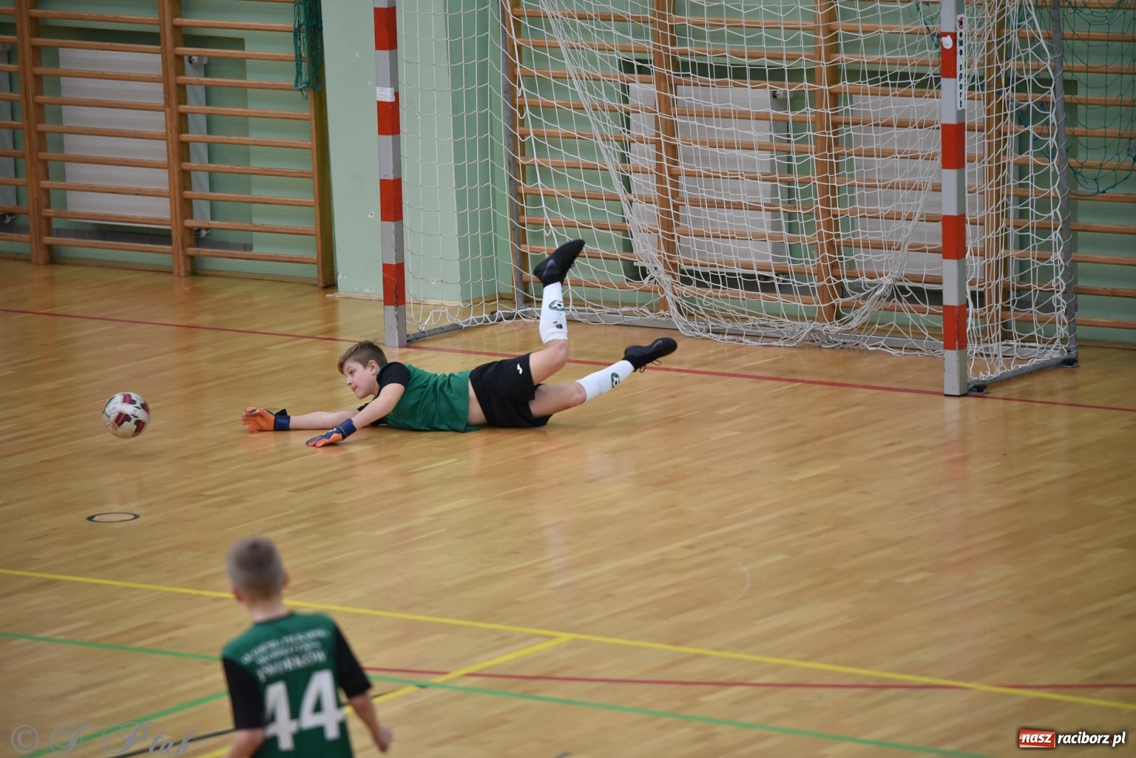 Zdjęcie w galerii na portalu naszraciborz.pl: Młodzi piłkarze z regionu powitali rok na sportowo [FOTO i WIDEO] wiadomości z regionu