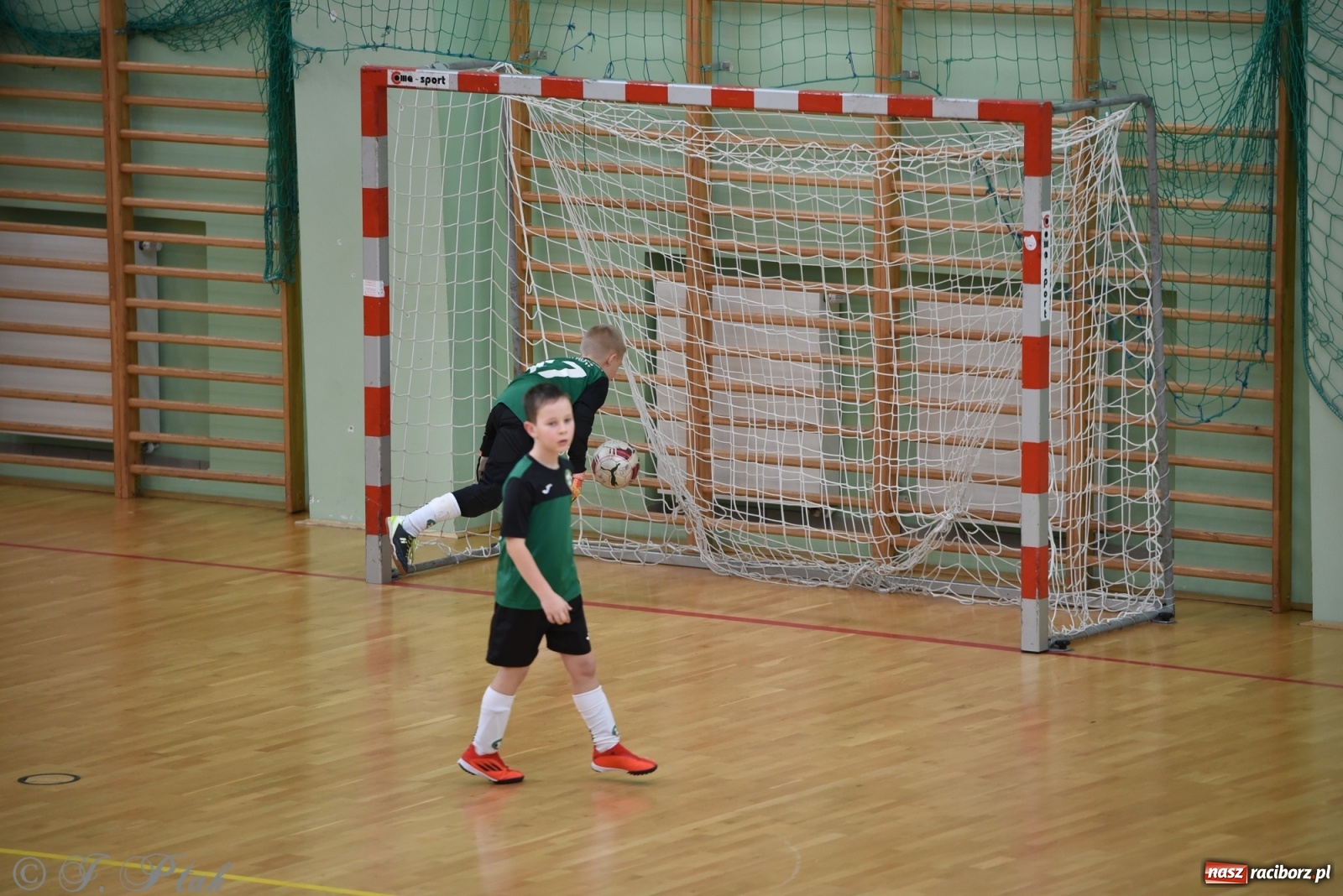 Zdjęcie w galerii na portalu naszraciborz.pl: Młodzi piłkarze z regionu powitali rok na sportowo [FOTO i WIDEO] wiadomości z regionu