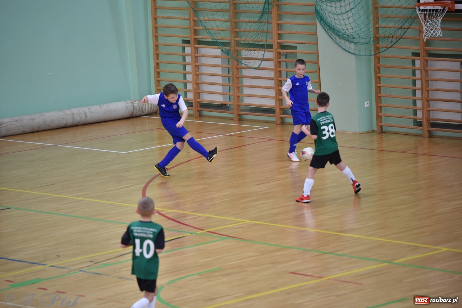 Zdjęcie w galerii na portalu naszraciborz.pl: Młodzi piłkarze z regionu powitali rok na sportowo [FOTO i WIDEO] wiadomości z regionu