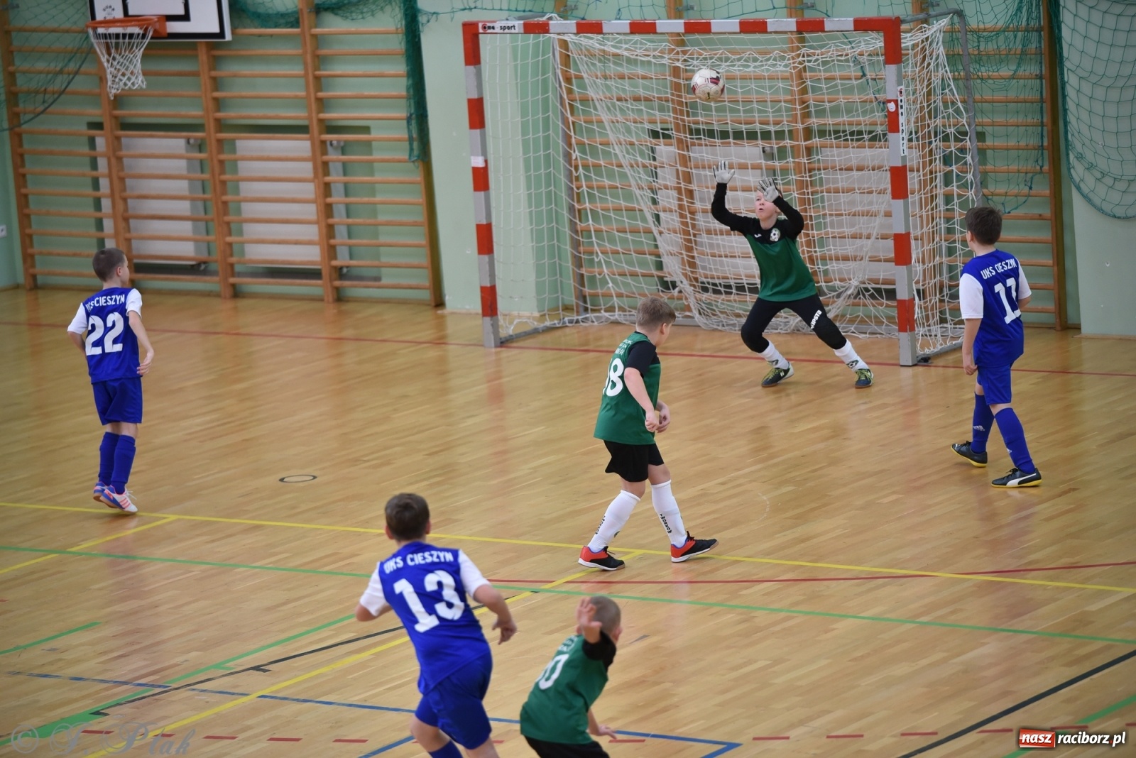 Zdjęcie w galerii na portalu naszraciborz.pl: Młodzi piłkarze z regionu powitali rok na sportowo [FOTO i WIDEO] wiadomości z regionu