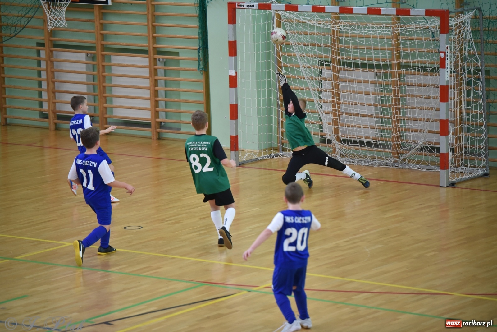 Zdjęcie w galerii na portalu naszraciborz.pl: Młodzi piłkarze z regionu powitali rok na sportowo [FOTO i WIDEO] wiadomości z regionu