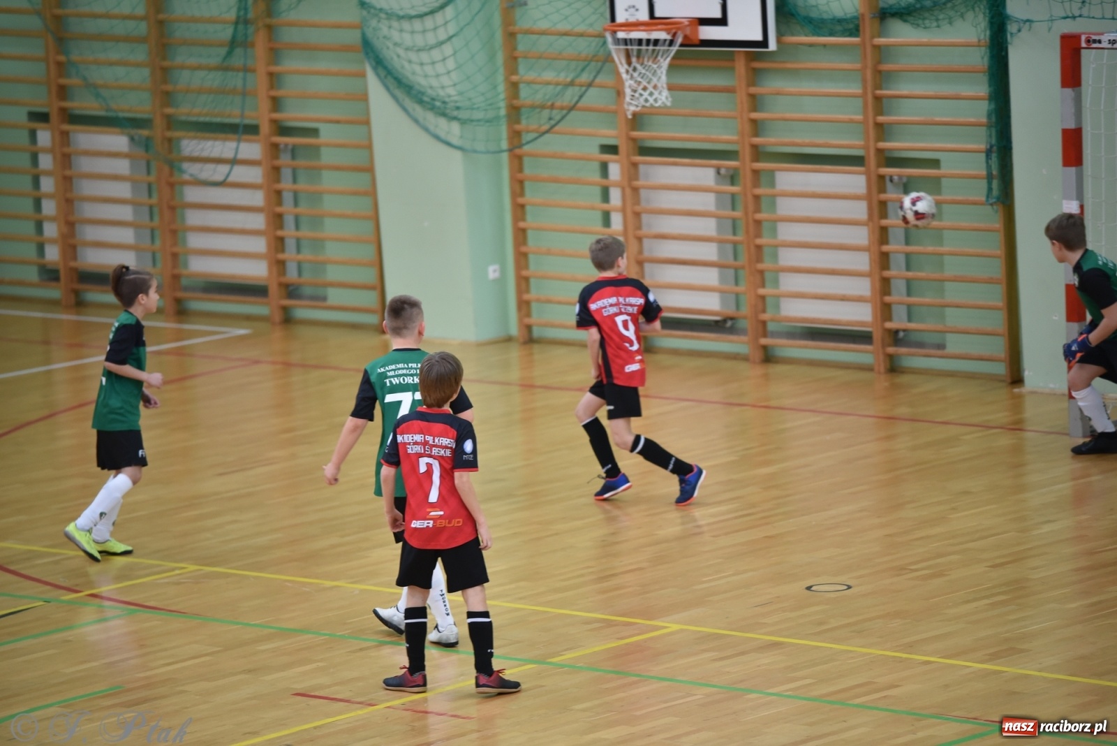 Zdjęcie w galerii na portalu naszraciborz.pl: Młodzi piłkarze z regionu powitali rok na sportowo [FOTO i WIDEO] wiadomości z regionu