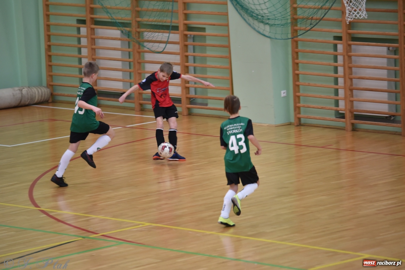 Zdjęcie w galerii na portalu naszraciborz.pl: Młodzi piłkarze z regionu powitali rok na sportowo [FOTO i WIDEO] wiadomości z regionu