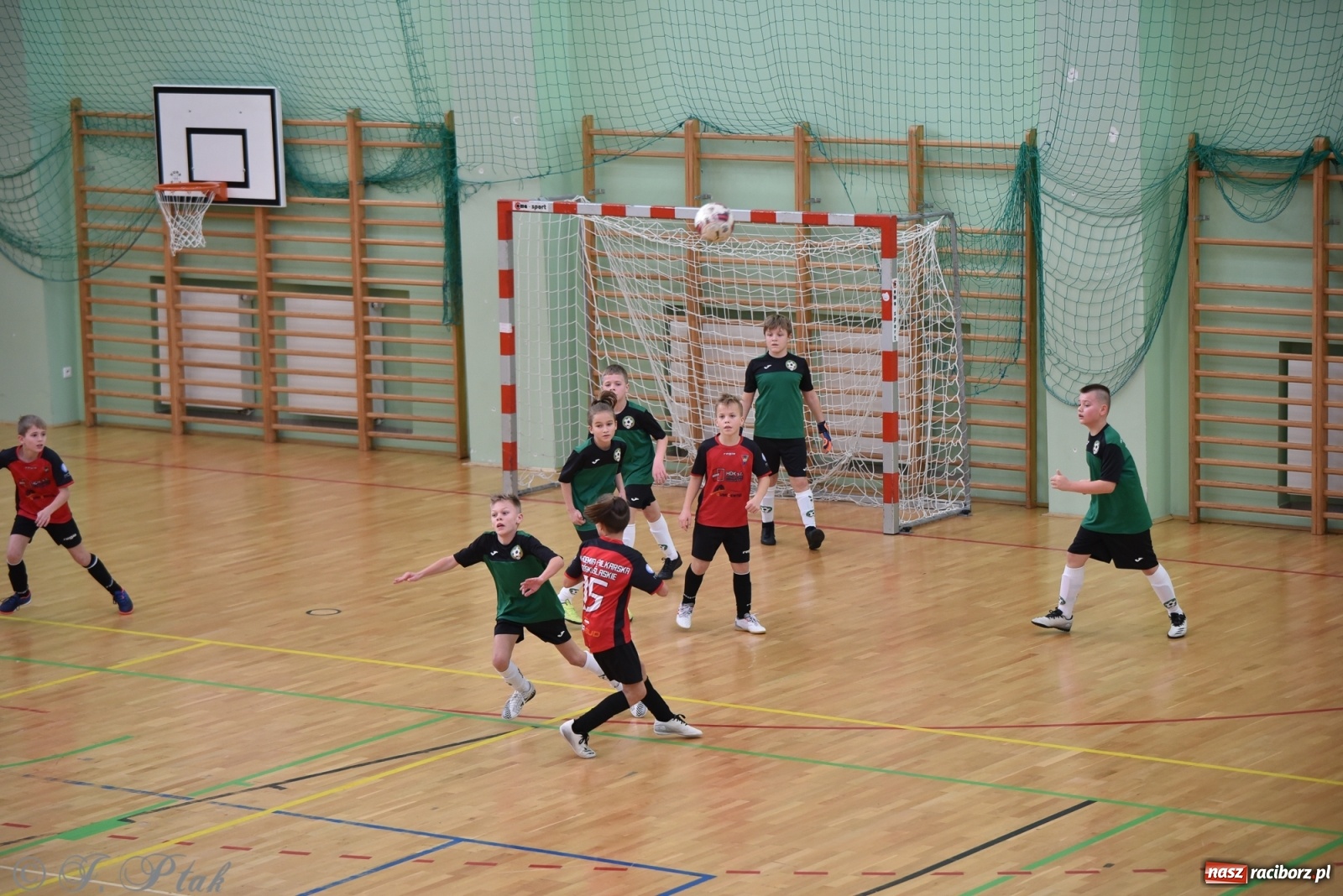 Zdjęcie w galerii na portalu naszraciborz.pl: Młodzi piłkarze z regionu powitali rok na sportowo [FOTO i WIDEO] wiadomości z regionu