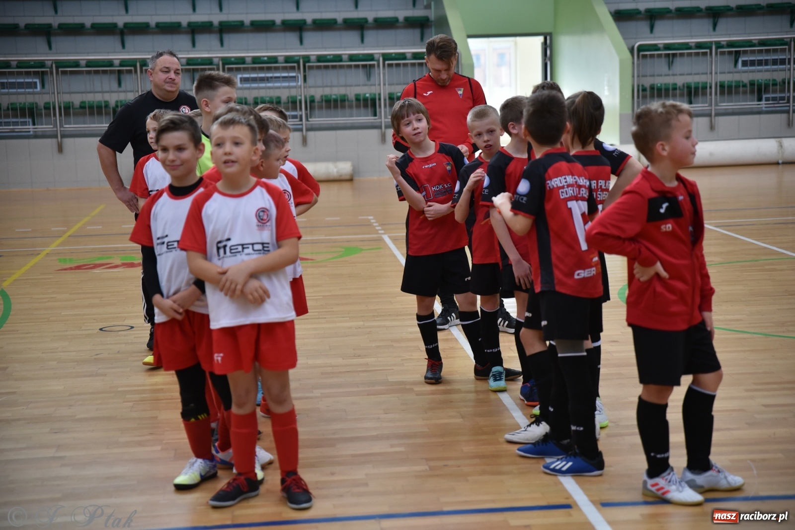 Zdjęcie w galerii na portalu naszraciborz.pl: Młodzi piłkarze z regionu powitali rok na sportowo [FOTO i WIDEO] wiadomości z regionu
