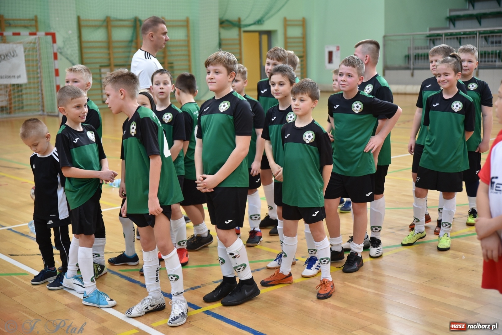 Zdjęcie w galerii na portalu naszraciborz.pl: Młodzi piłkarze z regionu powitali rok na sportowo [FOTO i WIDEO] wiadomości z regionu