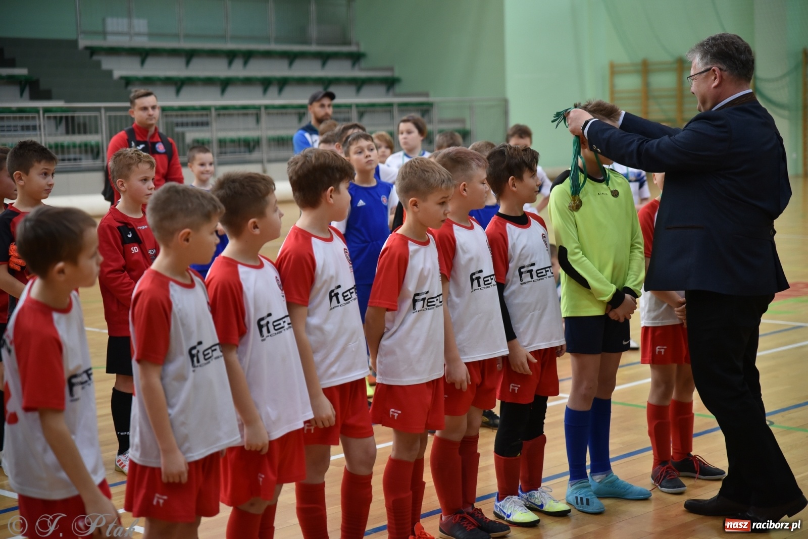 Zdjęcie w galerii na portalu naszraciborz.pl: Młodzi piłkarze z regionu powitali rok na sportowo [FOTO i WIDEO] wiadomości z regionu