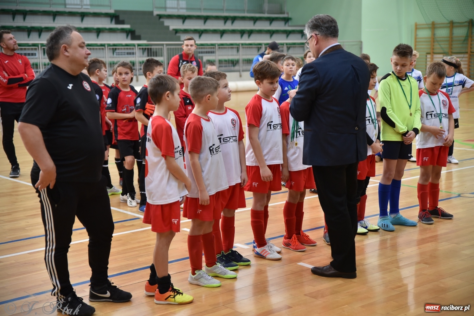 Zdjęcie w galerii na portalu naszraciborz.pl: Młodzi piłkarze z regionu powitali rok na sportowo [FOTO i WIDEO] wiadomości z regionu