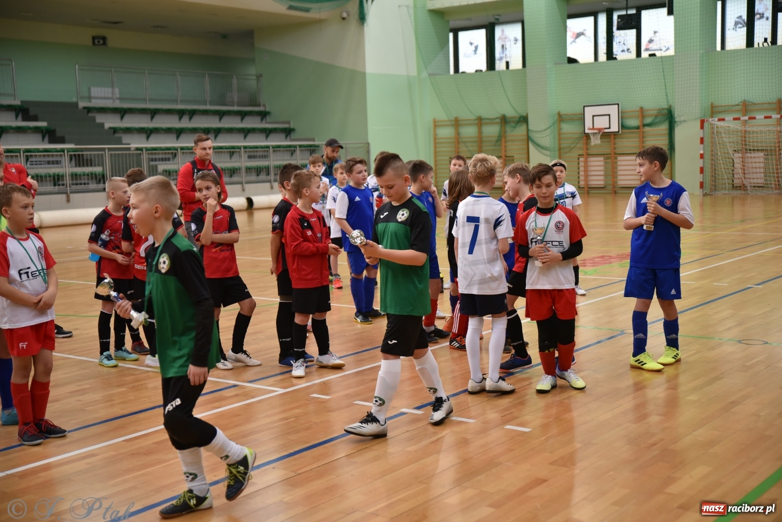 Zdjęcie w galerii na portalu naszraciborz.pl: Młodzi piłkarze z regionu powitali rok na sportowo [FOTO i WIDEO] wiadomości z regionu