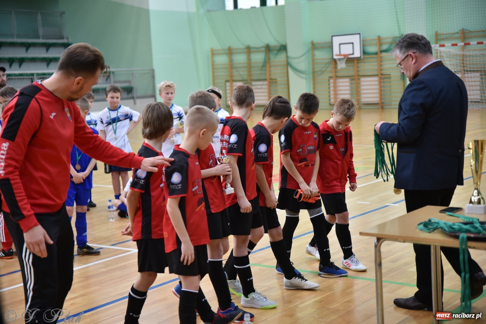 Zdjęcie w galerii na portalu naszraciborz.pl: Młodzi piłkarze z regionu powitali rok na sportowo [FOTO i WIDEO] wiadomości z regionu