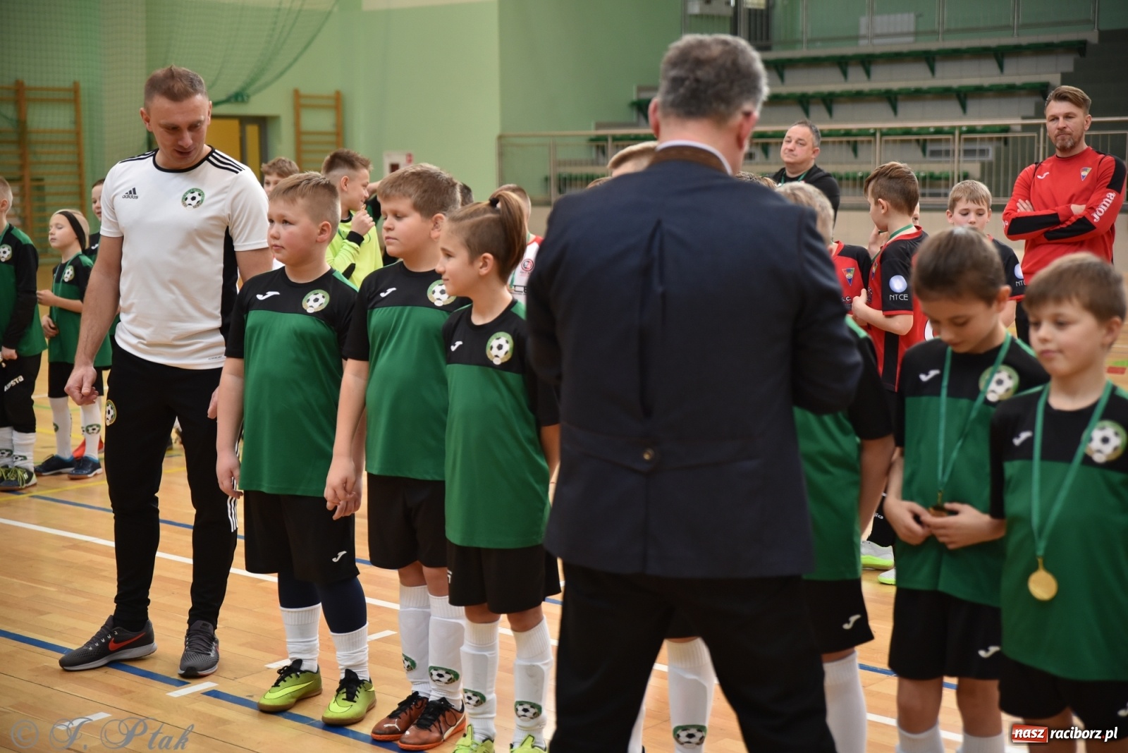 Zdjęcie w galerii na portalu naszraciborz.pl: Młodzi piłkarze z regionu powitali rok na sportowo [FOTO i WIDEO] wiadomości z regionu