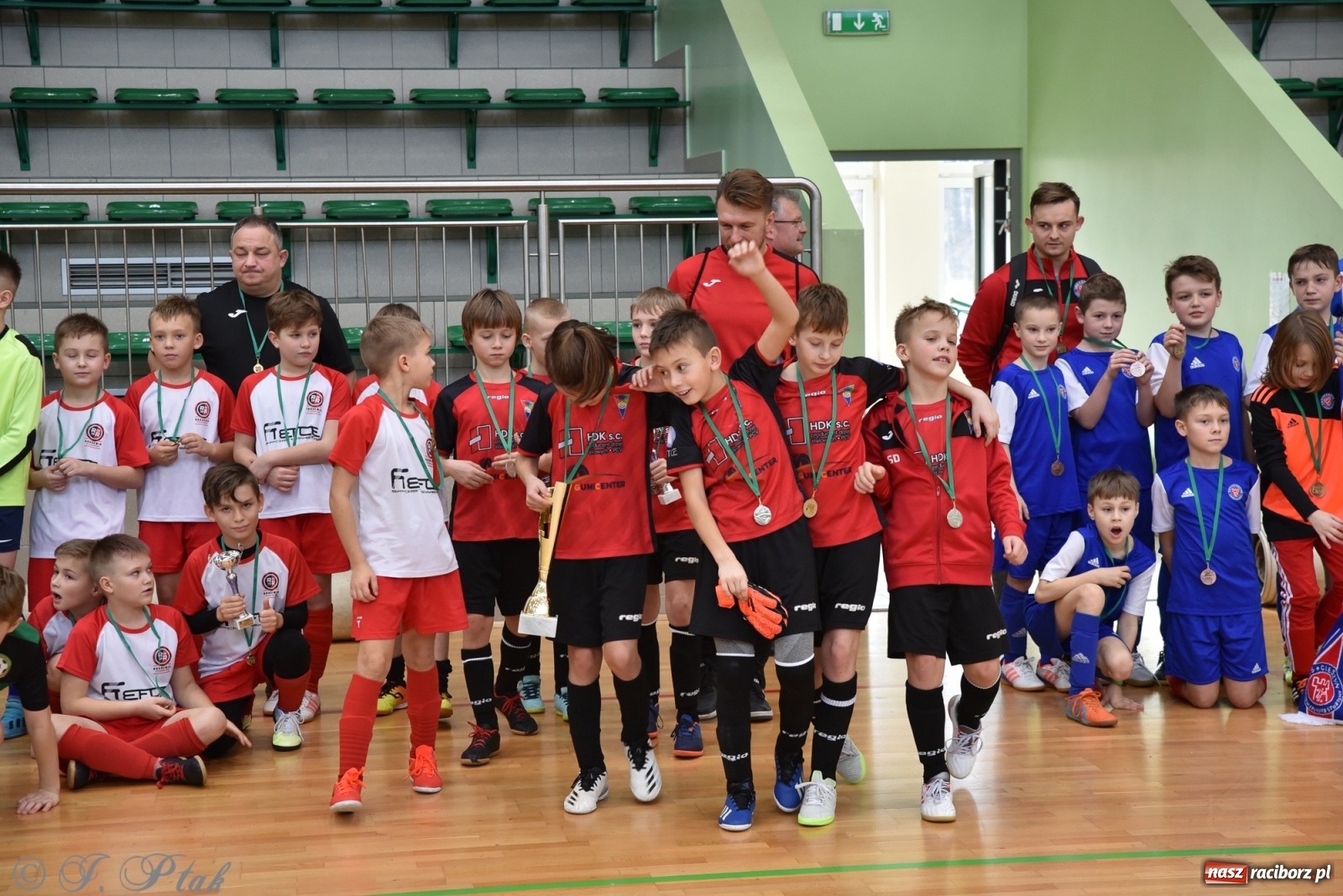 Zdjęcie w galerii na portalu naszraciborz.pl: Młodzi piłkarze z regionu powitali rok na sportowo [FOTO i WIDEO] wiadomości z regionu