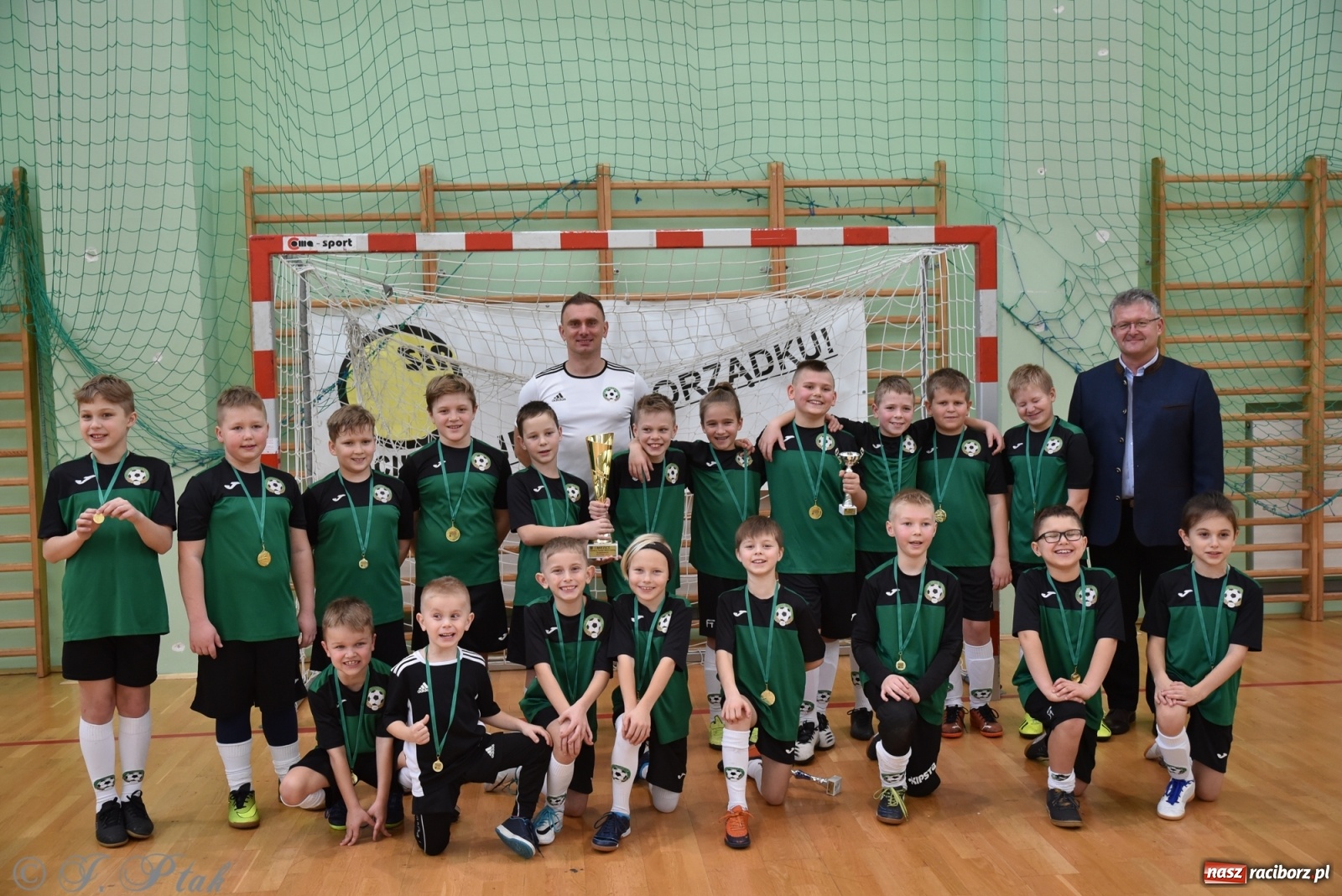 Zdjęcie w galerii na portalu naszraciborz.pl: Młodzi piłkarze z regionu powitali rok na sportowo [FOTO i WIDEO] wiadomości z regionu