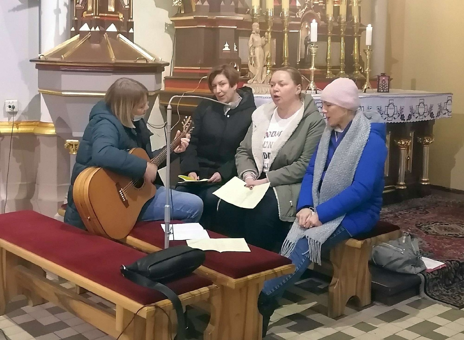 Zdjęcie w galerii na portalu naszraciborz.pl: Rekolekcje i jasełka w Zespole Szkół Specjalnych [FOTO] wiadomości z regionu