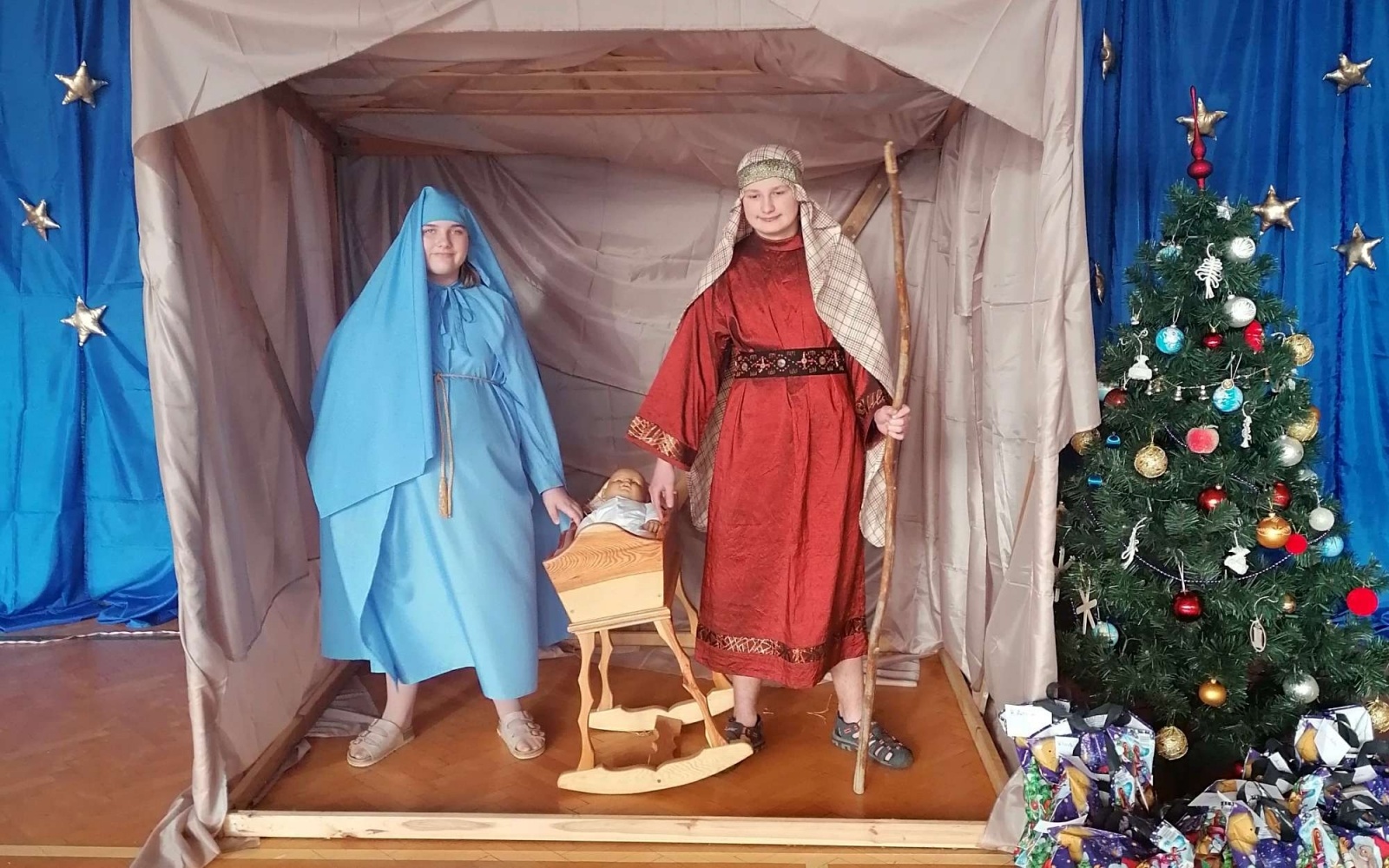 Zdjęcie w galerii na portalu naszraciborz.pl: Rekolekcje i jasełka w Zespole Szkół Specjalnych [FOTO] wiadomości z regionu